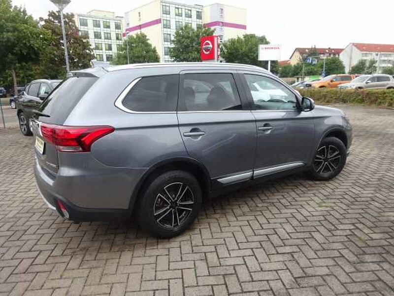 Mitsubishi Outlander 2.0 2WD EDITION 100 aus erster Hand