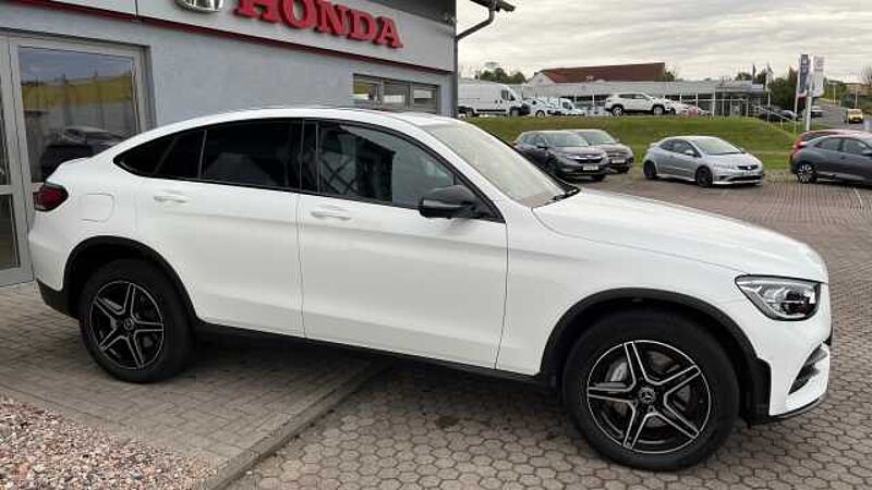 Mercedes-Benz GLC-Coupe 300 de 4Matic 9G-TRONIC AMG Line GLC-Coupe 300 de 4Matic 9G-TRONIC